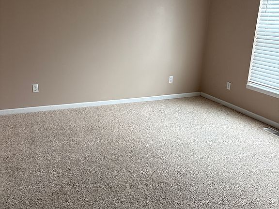 5th image of 1800 Villa Dr