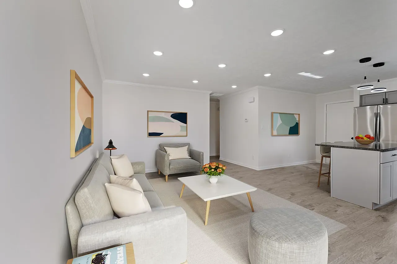 3 bed, 892 sqft, $1,500 — Photo 3