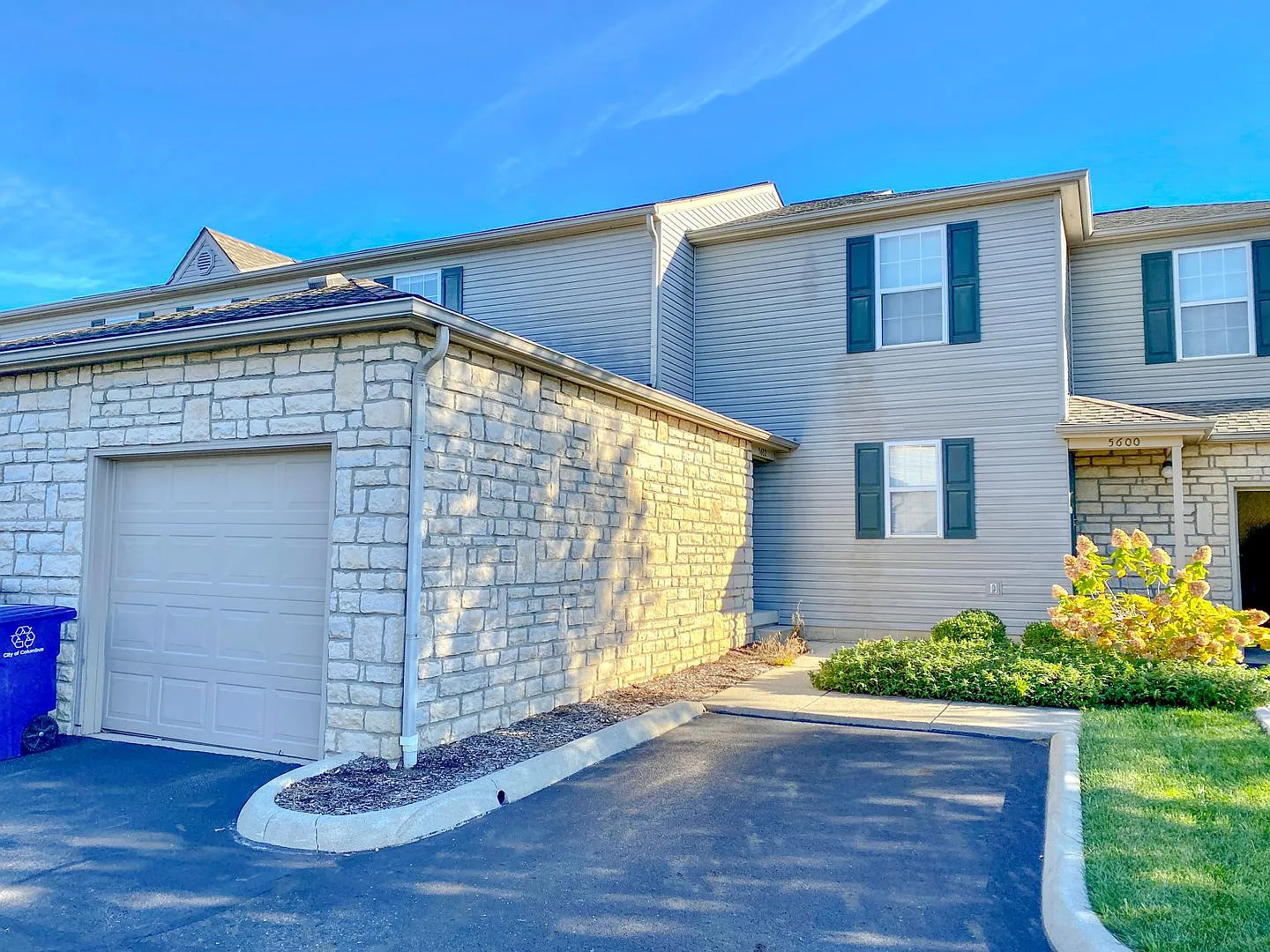 Beautiful Bethel Commons Condo For Rent In Dublin Schools — Photo 4