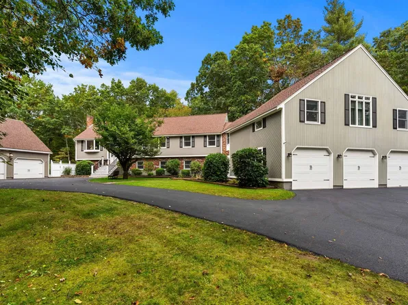 202 Lacy St, North Andover, MA 01845