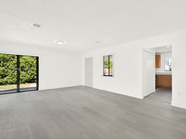 1226 SW 76th Ct #1226