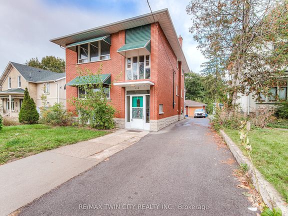 2nd image of 132 Allen St E #1