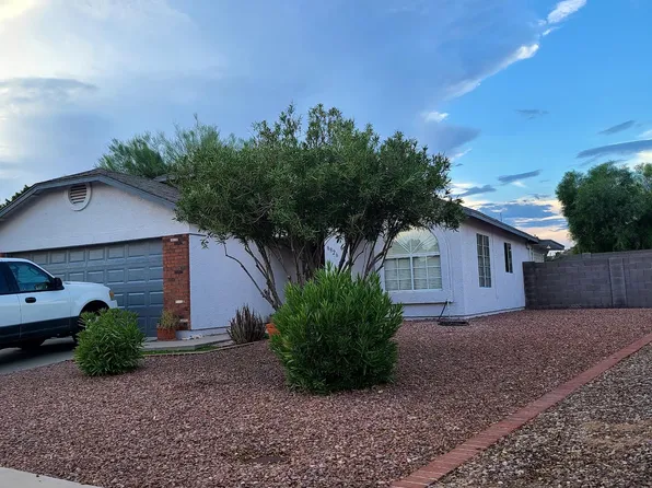 8826 E Dallas St, Mesa, AZ 85207