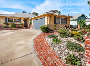 7107 Whitaker Ave, Van Nuys, CA 91406