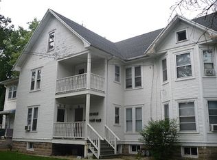 924 Shipman Pl APT D, Dekalb, IL 60115