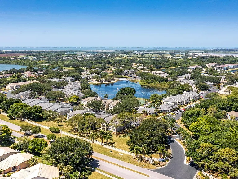 Sawgrass Cove — Photo 26