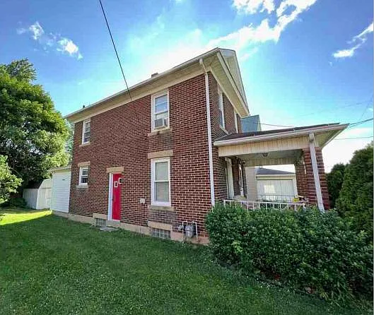 Side Entrance to basement