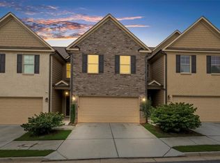 326 Cashes Ct, Lilburn, GA 30047