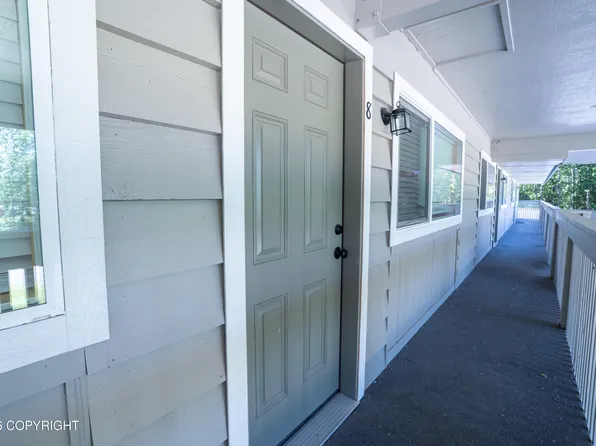 310 Tern Cir #8, Soldotna, AK 99669