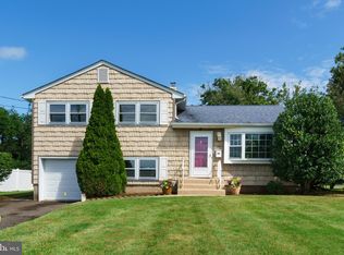 182 Guyot Ave, Princeton, NJ 08540
