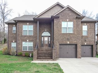 121 Roanoke Station Cir, Clarksville, TN 37043
