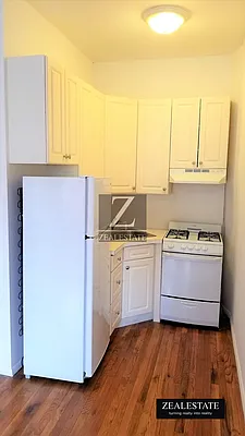 Rented by ZealEstate Group Inc | media 19