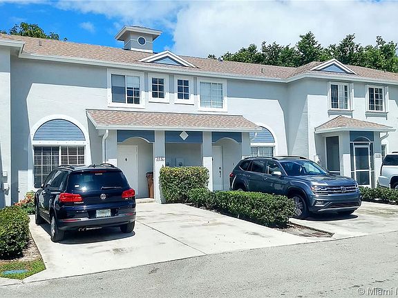 3rd image of 1137 SW 44th Way #1137