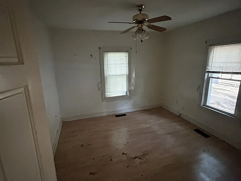 1780 N Gulick Ave — Photo 7