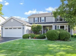 821 Providence Dr, Algonquin, IL
