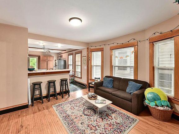 3rd image of 3436 N Bartlett Ave