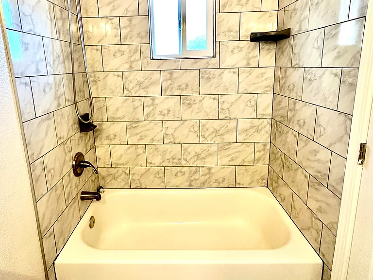 2037 Robert Way #A3 — Photo 6