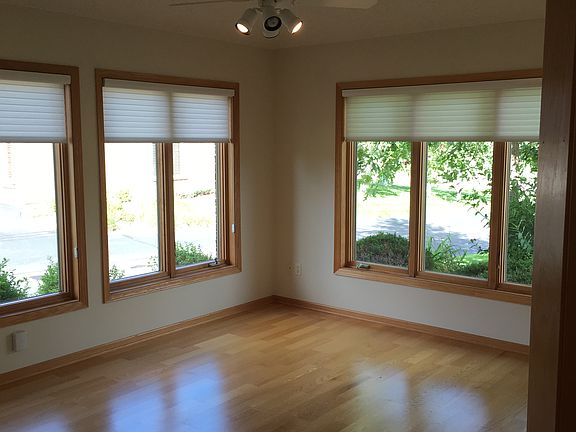 5th image of 179 W Canyon Dr