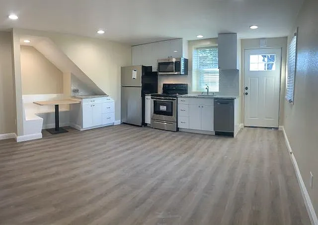 14741 Darius Way #B — Photo 6