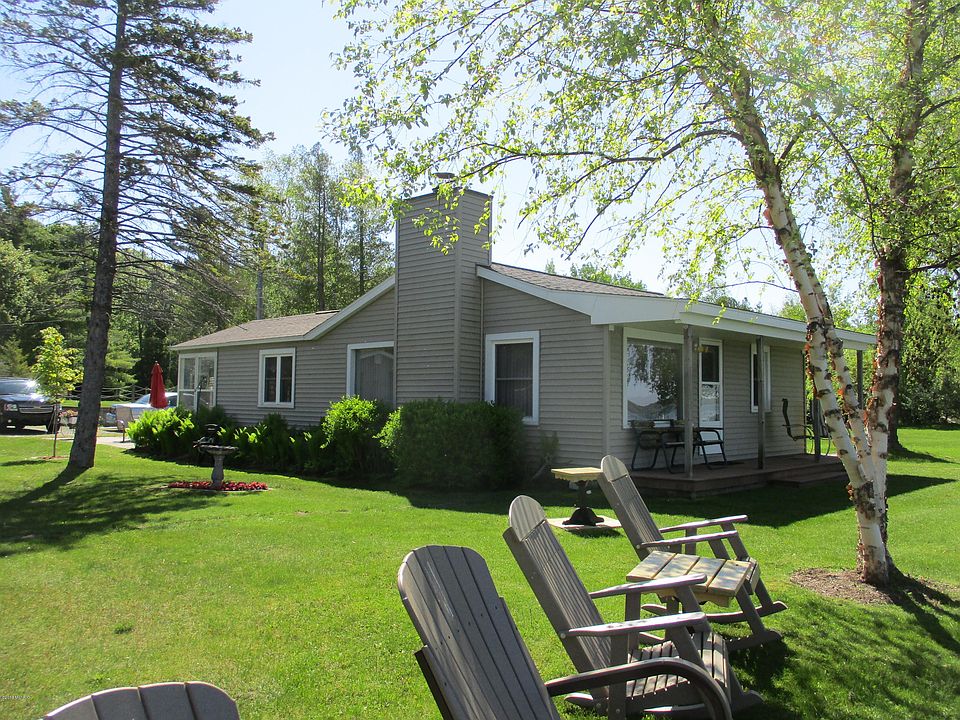 1st image of 4525 N Lakeshore Dr #9