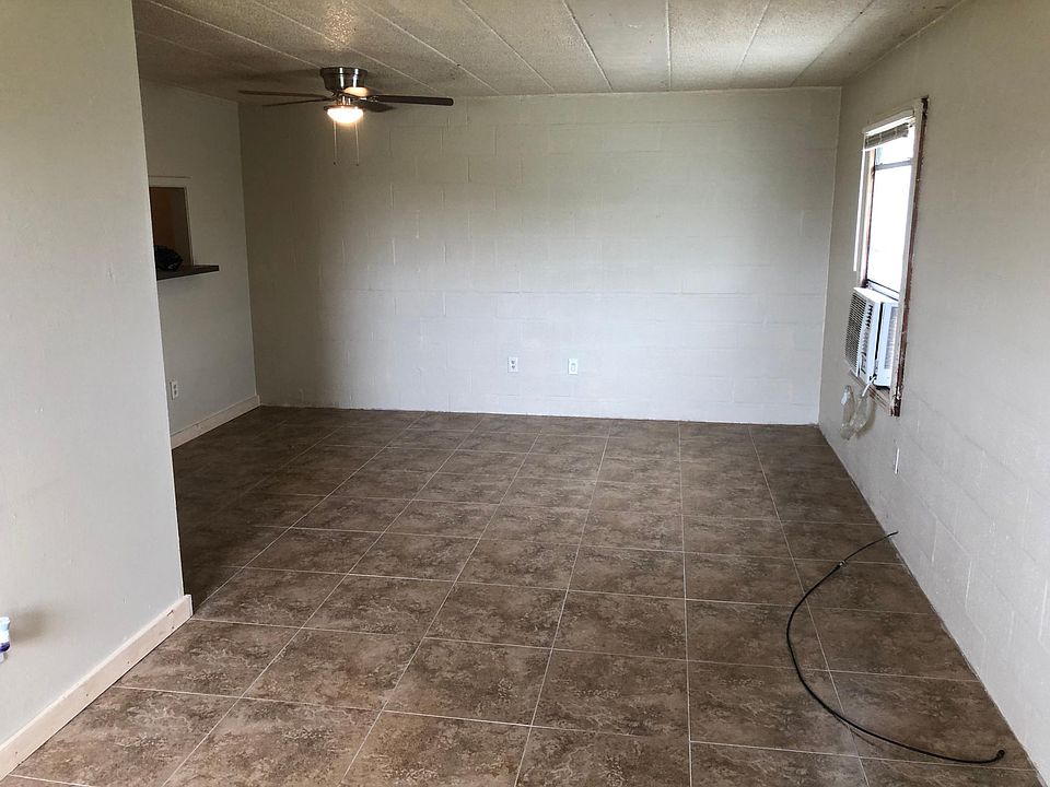 1st image of 711 27th St #21
