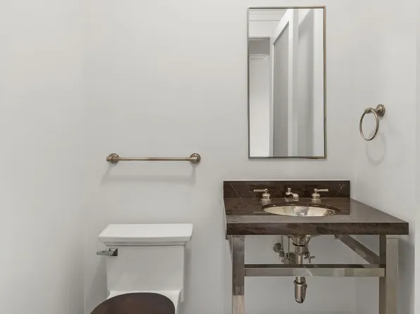 141 Fifth Avenue image 13 of 14