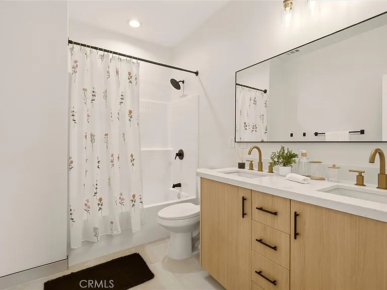 10665 Alborz Ct — Photo 17
