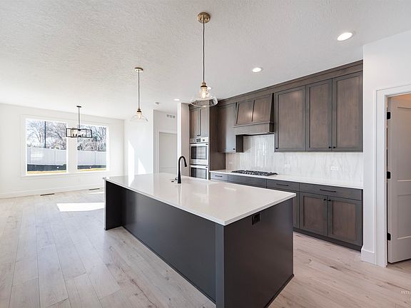 5th image of 1161 E Andes Dr