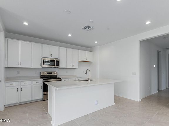 3rd image of 2080 E ESCONDIDO Place