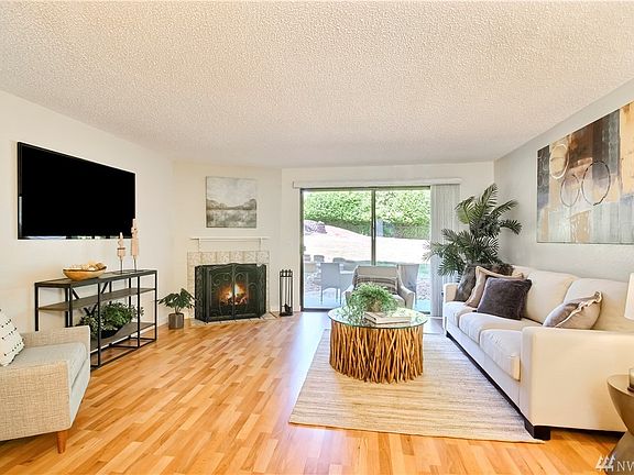 2nd image of 1930 SW 318th Pl #C