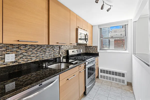 Sold by Compass | media 19