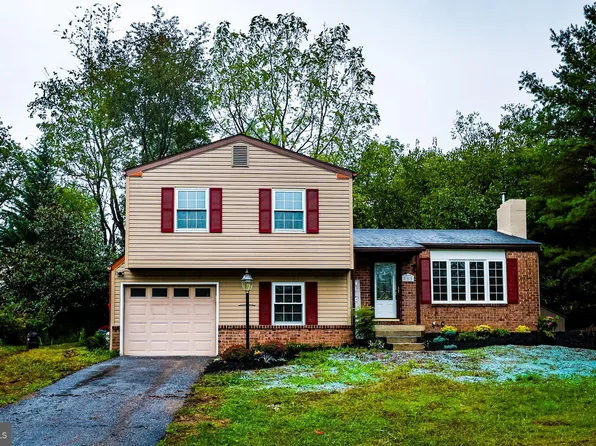 585 Cardinal Dr, Harrisburg, PA 17111