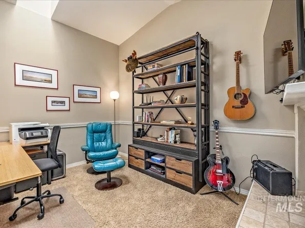 3860 N Bayou Ln, Garden City, ID 83703