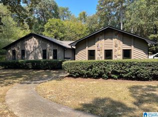 2001 Shadowood Ct, Hoover, AL 35244