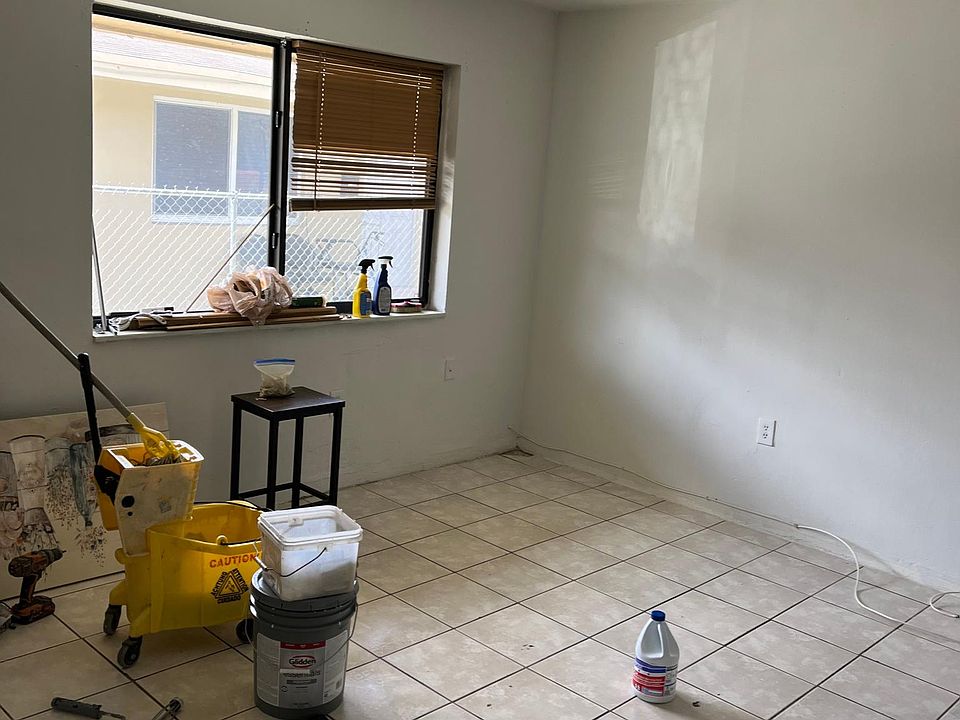 1st image of 540 NW 7th Ave #540