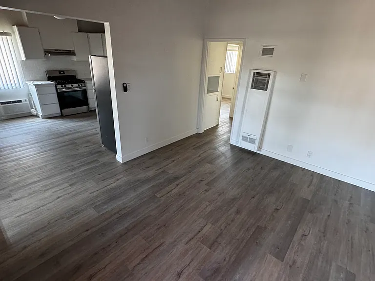 11611 Darlington Ave #13 — Photo 2