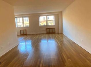 8645 St James Ave APT 3R, Elmhurst, NY 11373