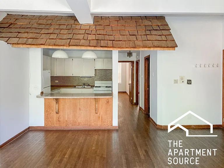 875 W Lill Ave #C2 — Photo 2