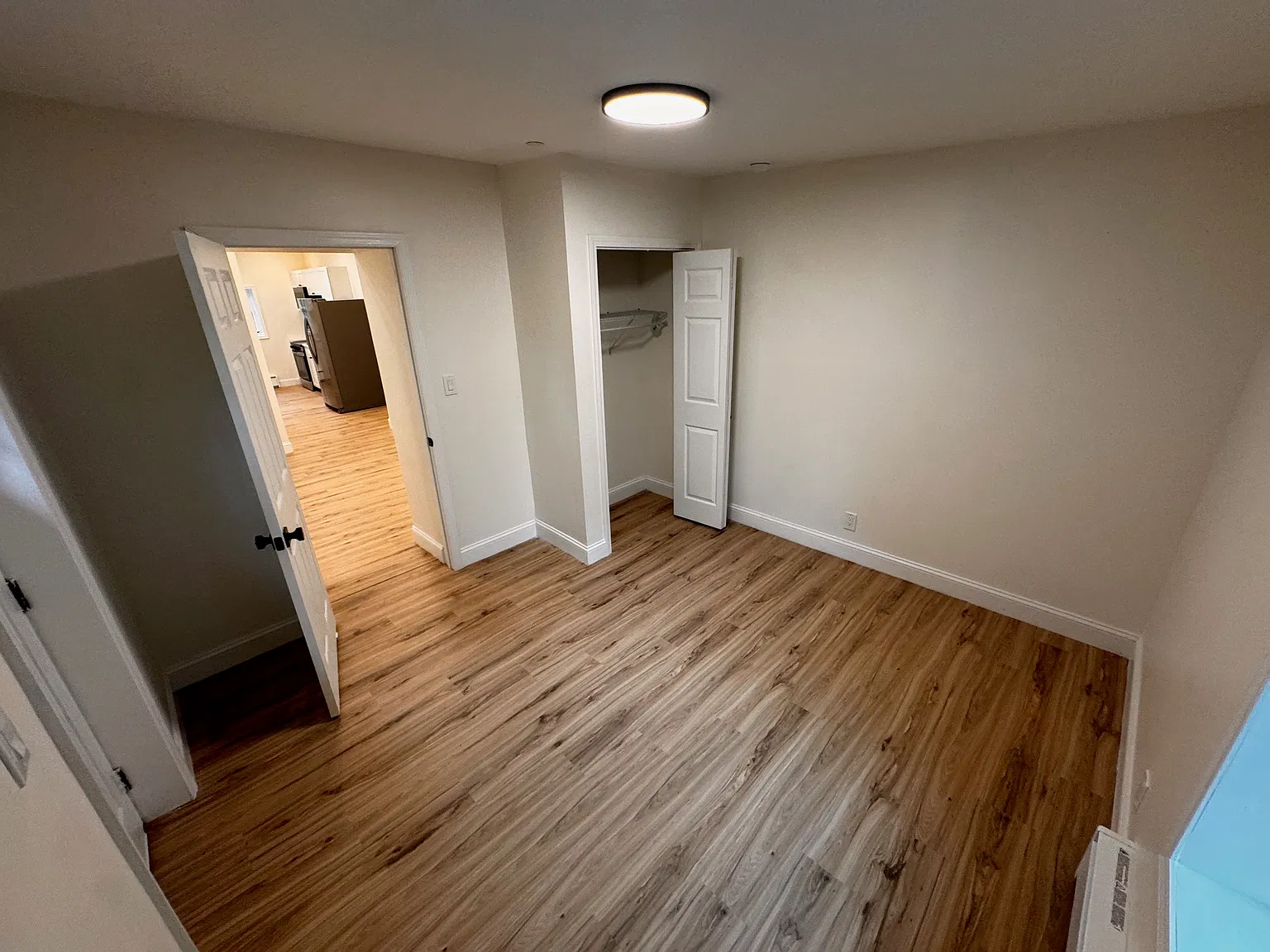 3 bed, $2,145 — Photo 4