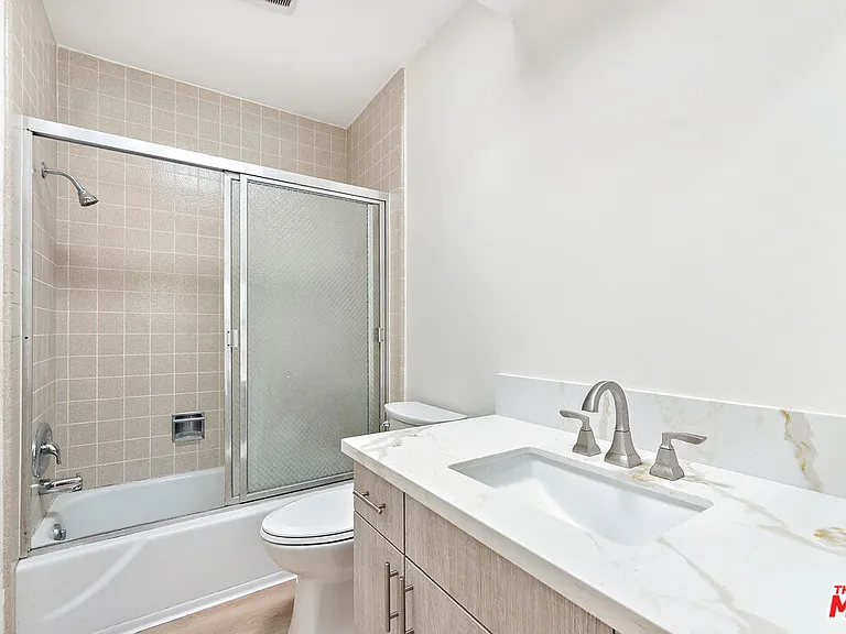 8900 Alto Cedro Dr — Photo 27