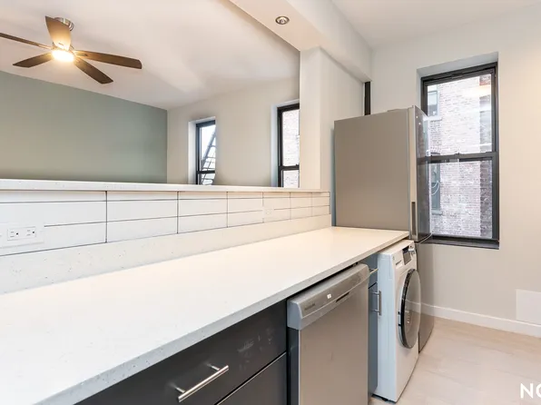 66-10 Grand Avenue image 8 of 20