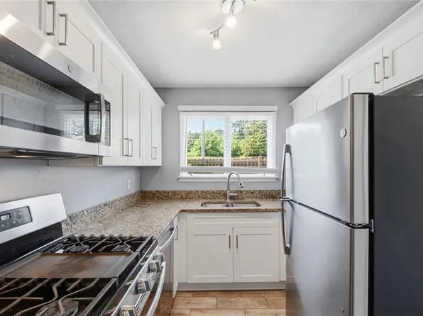 1204 Ashborough Ter SE APT E, Marietta, GA 30067