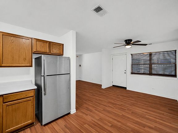 5th image of 6419 S Kenwood Ave