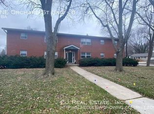 201 NE Orchard St APT 8, Lees Summit, MO 64063