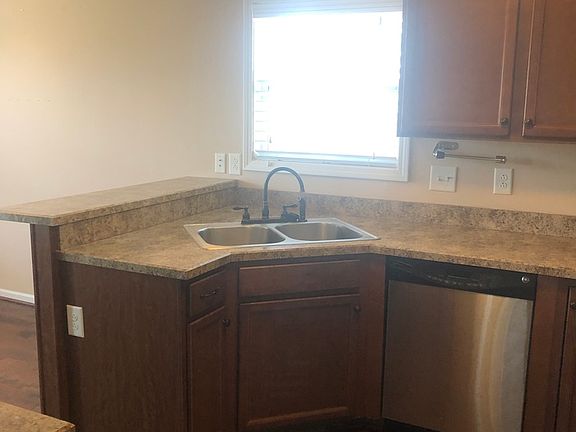 4th image of 993 Dwight Eisenhower Way