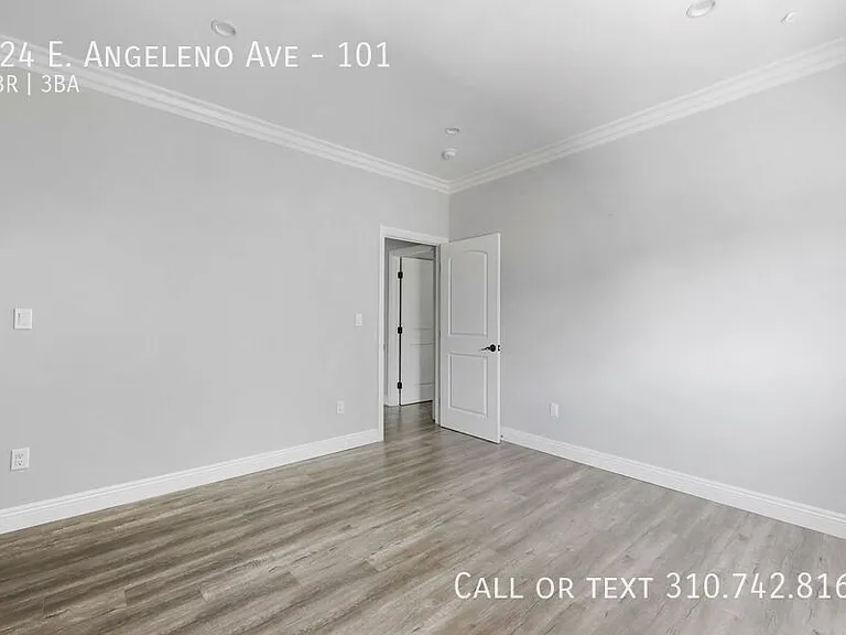 524 E Angeleno Ave #101 — Photo 9