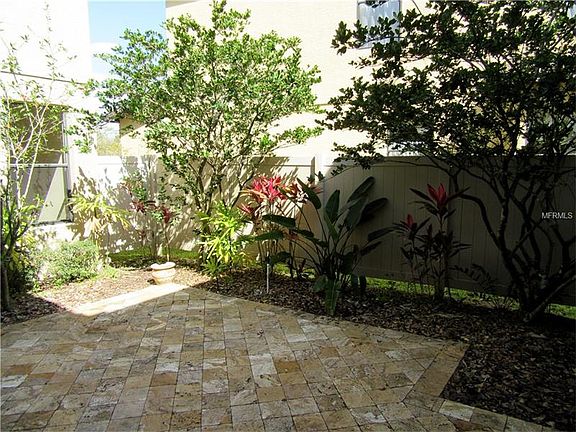 5th image of 10106 Moss Rose Way