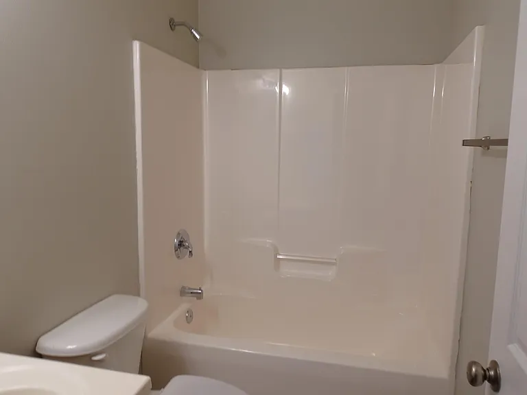 139 Stockbridge Dr — Photo 23