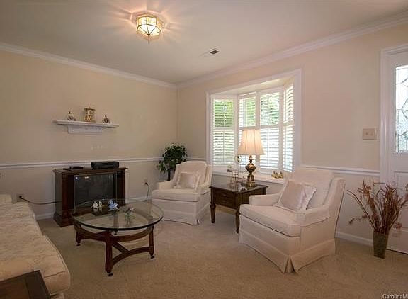 5th image of 630 Stockton St #630