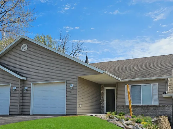 208 Plymouth St, Holdingford, MN 56340